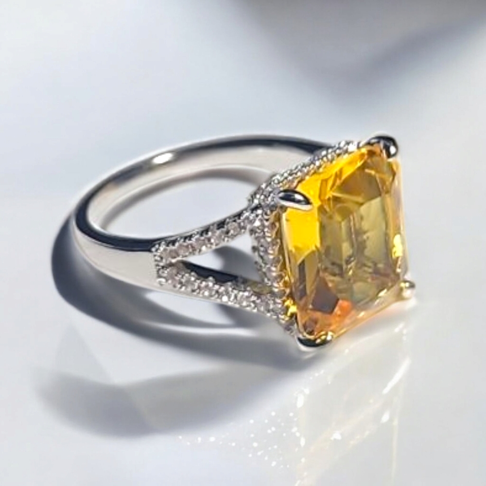 Pineapple Yellow Cocktail Ring - Picture 3 of 5